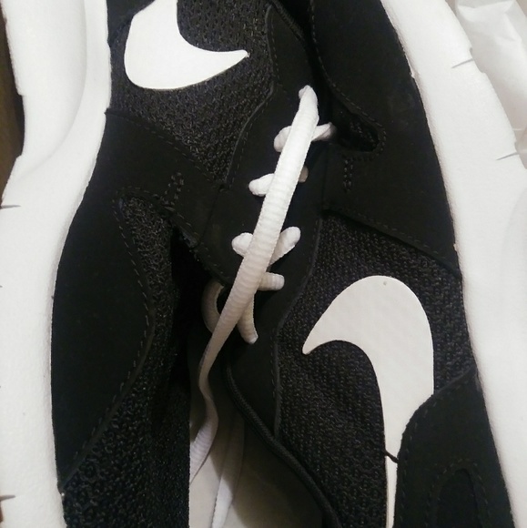 Nike Shoes - Black and white